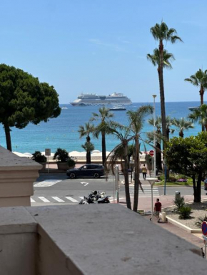 Cannes Croisette palais Miramar escape